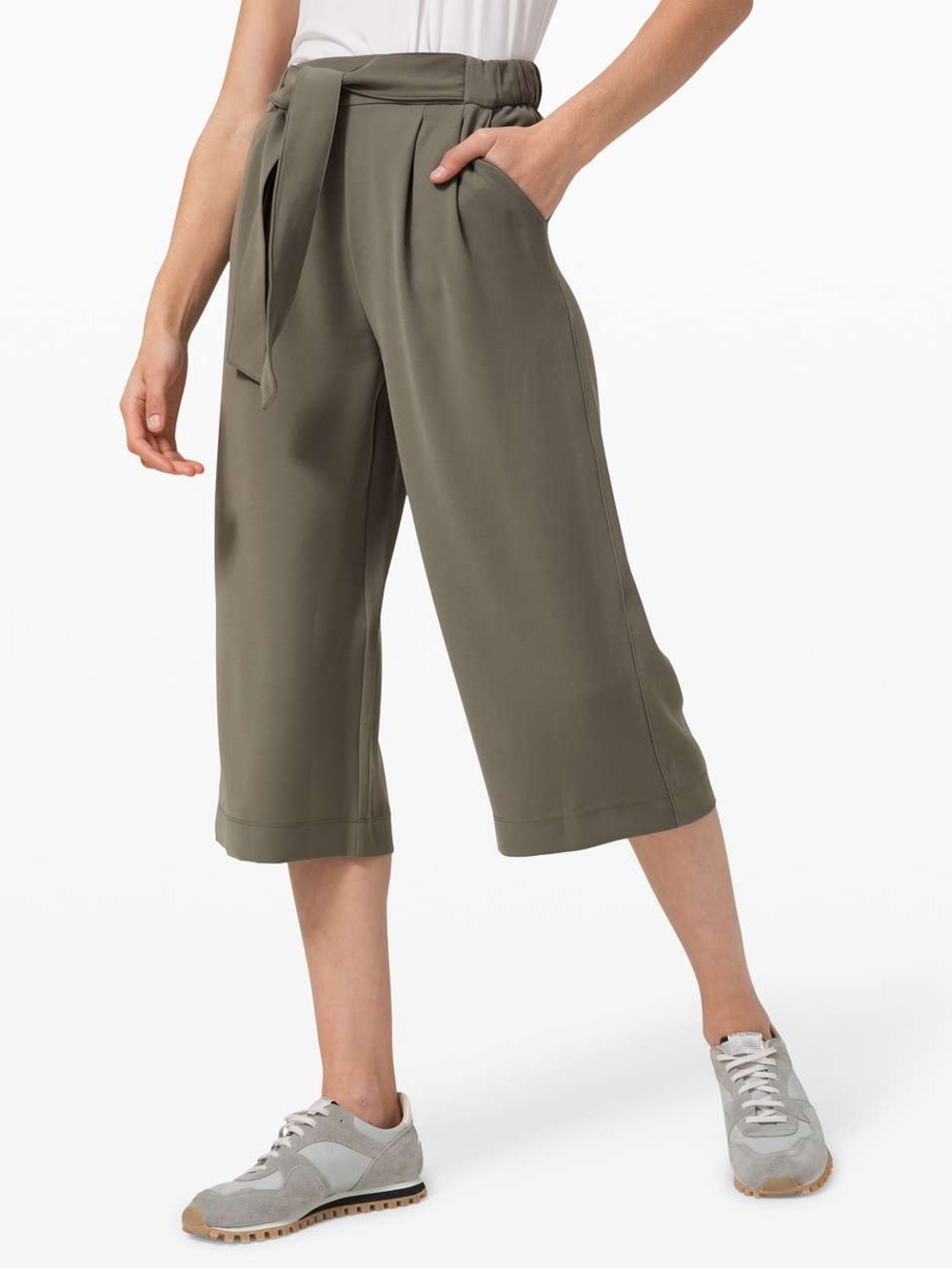 Lululemon noir crop wide leg pants - Picture 1 of 8
